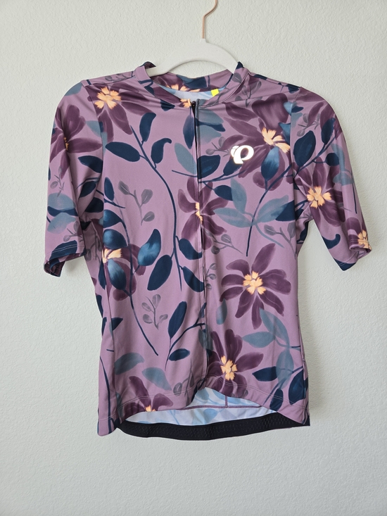 Pearl Izumi Tops - Pearl Izumi Women's Purple Floral Cycling Jersey